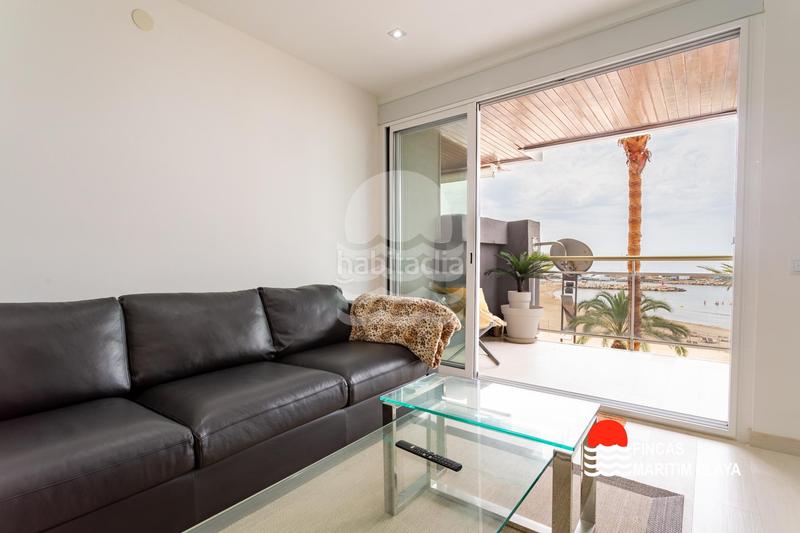 Foto d9c40252-012a-4092-8533-21454bca5d34. Apartamento en de miramar 10 excepcional piso reformado con vistas al mar en ubicación privilegiada en Salou