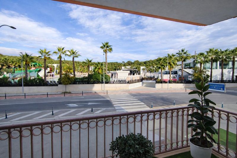 Foto 58a766bd-c802-4884-bdd0-7141e5abb4fb. Pis a Mar i Camp - Platja dels Capellans Salou