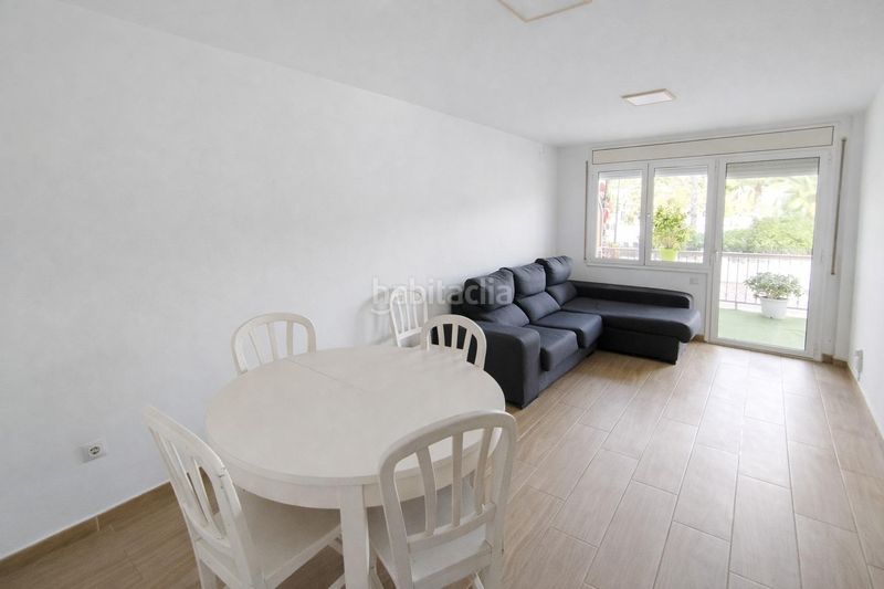 Foto e3b4c991-f3fc-4862-9deb-e419a07a9bf3. Pis a Mar i Camp - Platja dels Capellans Salou