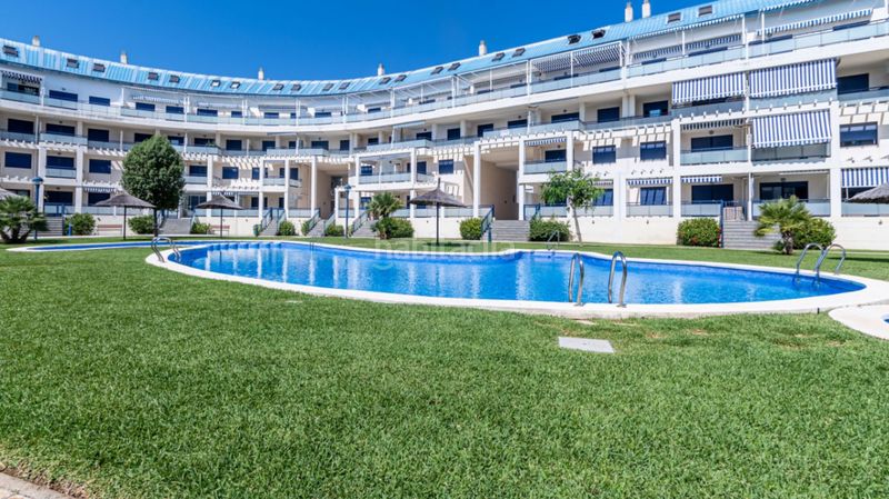 Foto f29d1415-f244-4655-bbfb-53c653346435. Àtic amb calefacció aparcament piscina a Les Bassetes - El Marjal Dénia