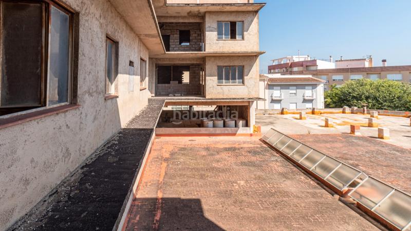 Foto 3931eaf6-c7b6-434c-a987-aa920ecb785f. Gebäude in Pego