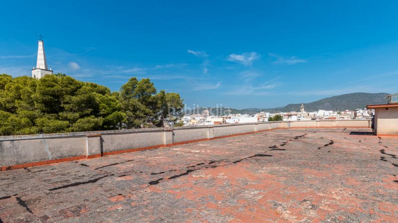 Foto 90ce9754-a2bc-4170-9ef0-4d5ec9b3d9b6. Gebäude in Pego