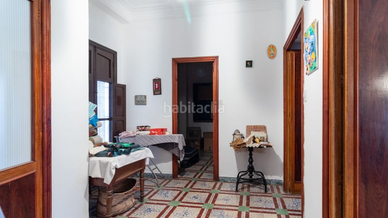 Foto c2490bac-ec73-4f4a-bdaa-ea6f2f09649b. Casa amb aparcament a Centro Pedreguer