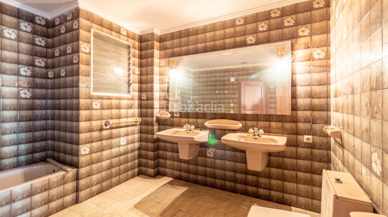 Foto f709a266-618d-4f34-a048-04051d0d91cc. Edifici a Verger (el)