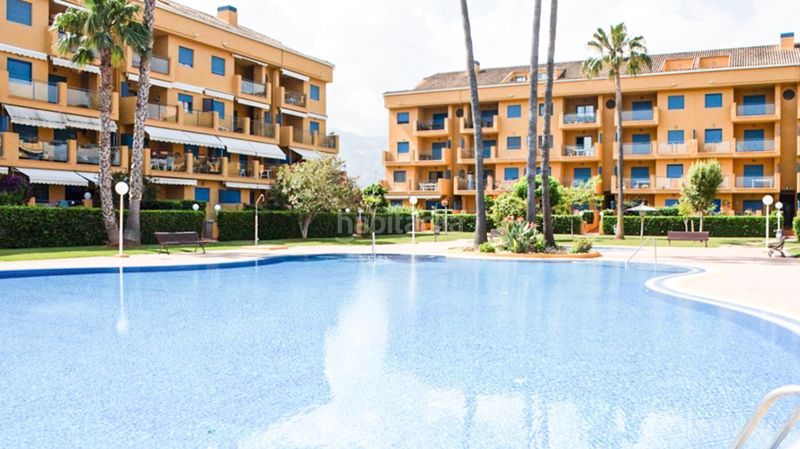 Foto a3788789-1cc8-430d-b371-b694bb99e052. Àtic amb calefacció aparcament piscina a Les Bassetes - El Marjal Dénia