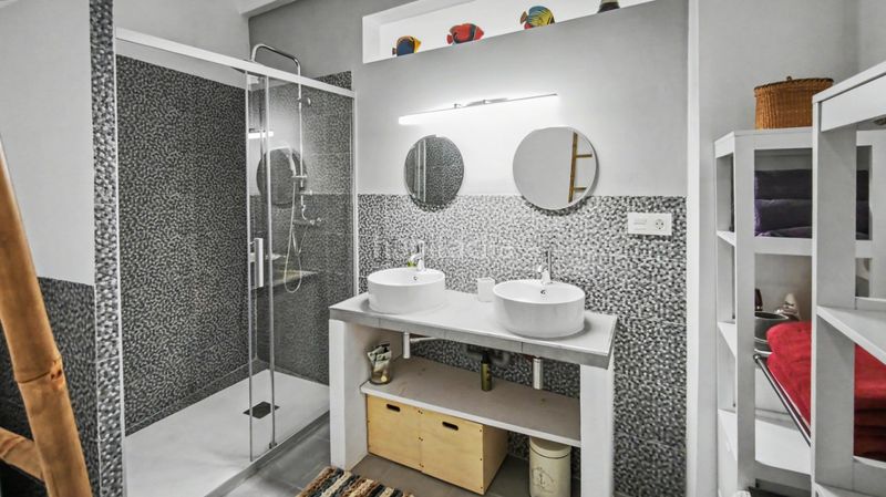 Foto 88caa435-a74f-48f9-a161-c1f3c9244857. Casa amb calefacció aparcament a Centro Urbano Dénia
