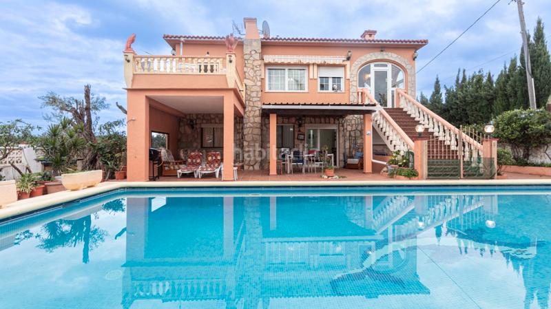 Foto d1c2d3a3-0144-418e-87c4-50f241965ac2. Chalet mit heizung parking pool in El Montgó Dénia