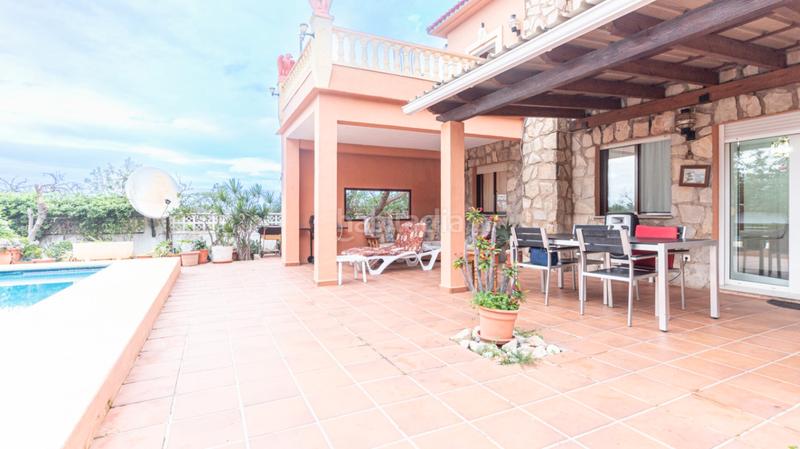 Foto 473c9fc8-8659-4966-b0fc-0d2e1a3a22e8. Chalet en El Montgó Dénia