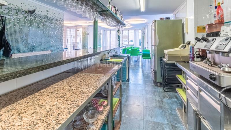 Foto 60432ab9-4dfe-4edf-be6b-1231573b541e. Local commercial dans Piles