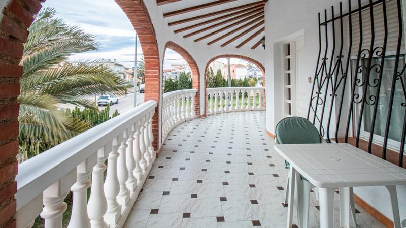 Foto b5f8e0d4-3288-4e20-94e2-2db5b4d05fc6. Chalet mit parking pool in Oliva playa Oliva