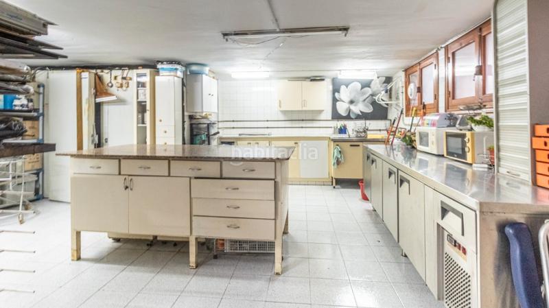 Foto ace757ed-2e9a-4dc6-bb18-774e96a84f8a. Locale commerciale in Pego