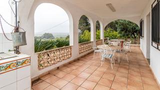 Country house in Pego