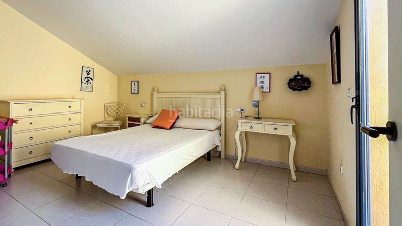 Foto f6e5467a-065b-48d6-a824-f67e04f83190. Àtic amb calefacció aparcament piscina a Les Bassetes - El Marjal Dénia