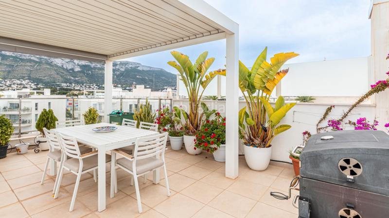 Foto 4b258d90-1c3d-4614-9f58-067ea7d34b1e. Penthouse with heating parking pool in El Montgó Dénia