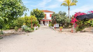 Chalet in Pego
