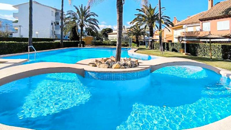 Foto 77e21312-f302-437f-bbf0-cb65e8de40d5. Casa con riscaldamento parcheggio piscina in Les Bassetes - El Marjal Dénia