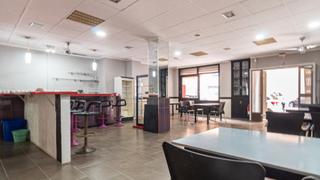 Locale commerciale in Saladar