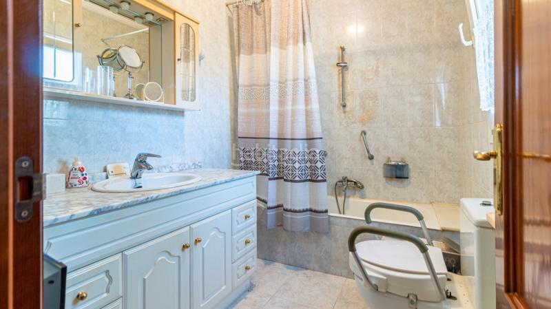 Foto 32973a64-1545-4f7e-8b98-8065f61c2c8e. Chalet en Verger (el)