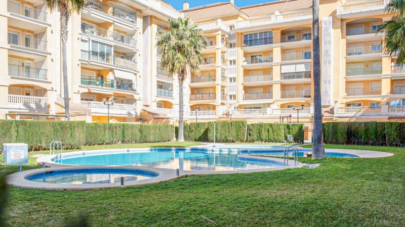 Foto db1e3b1b-e7a1-4151-be31-23c777eab79c. Location appartement avec chauffage parking piscine dans Dénia