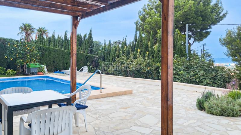 Foto 8357b840-84d3-4cca-bfd8-70149a8b94bb. Chalet mit heizung parking pool in El Montgó Dénia