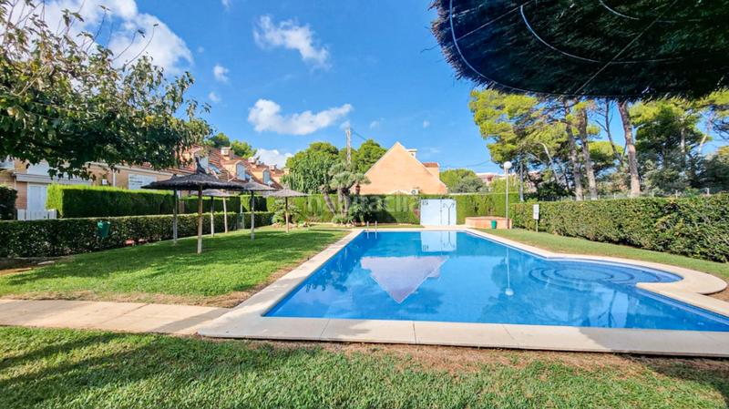 Foto e14cdc0d-5b3c-42c8-a58b-61c93d722ab3. Casa amb calefacció aparcament piscina a Las Rotas / Les Rotes Dénia