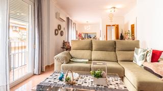 Etagenwohnung in Beniarbeig