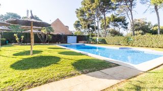 House in Las Rotas / Les Rotes