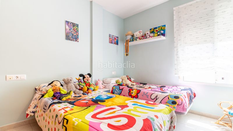 Foto 98d9e3b9-8996-47e1-9827-52cd6d83a4bb. Àtic amb calefacció aparcament a Pego