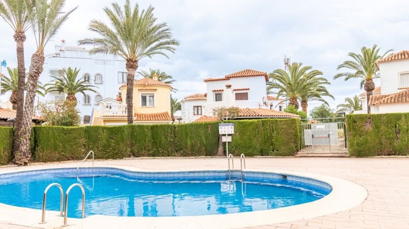 Foto 77a35814-09b3-4d0b-9e38-566b1e0c39d9. Apartament amb aparcament piscina a El Palmar - Los Molinos Dénia