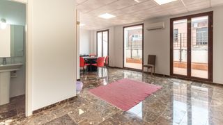 Rent Office space in Centro Urbano