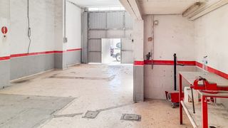 Locale commerciale in Pego