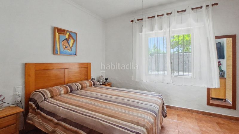 Foto 65d62984-f67e-4b06-a967-812669a88f62. Casa amb calefacció aparcament a Oliva playa Oliva