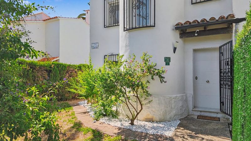 Foto 8d8a6420-491d-4cb1-a938-cd8e23b944df. Casa amb calefacció aparcament piscina a El Palmar - Los Molinos Dénia