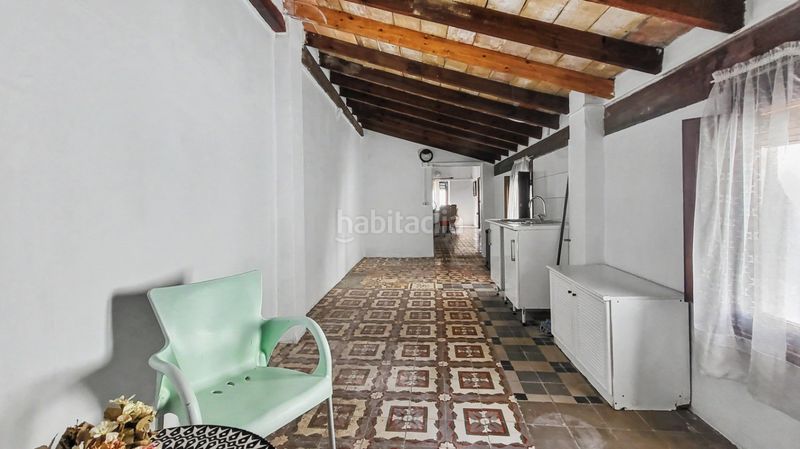 Foto 0218cd69-3358-4367-9cb3-b8249bb0459a. Casa amb aparcament a Oliva pueblo Oliva