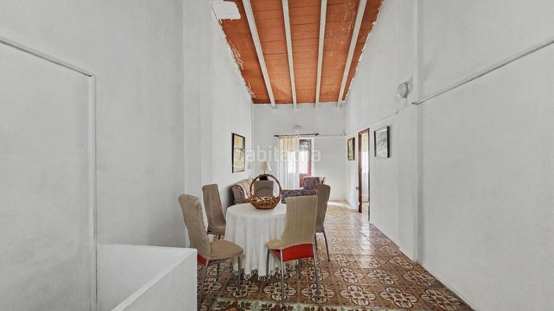 Foto dc3b8c91-b3fd-465e-a970-cc5321f06544. Casa amb aparcament a Oliva pueblo Oliva