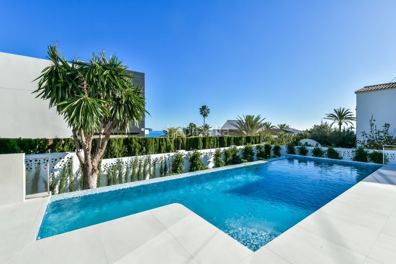 Foto 0da83793-2225-446d-abb3-364969b28516. Chalet en La Caleta - La Calalga - Les Bassetes Calp