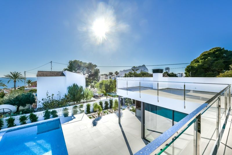 Foto dd22216d-3080-45ff-9882-8f8547d7dfe2. Chalet en La Caleta - La Calalga - Les Bassetes Calp