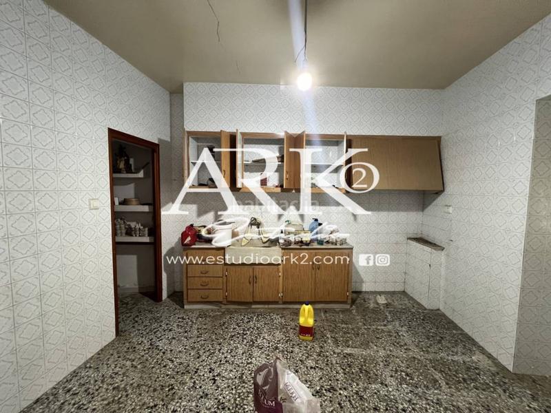 Foto 8e5d2774-0ed0-4050-b803-43f02efd483d. Maison dans Ador