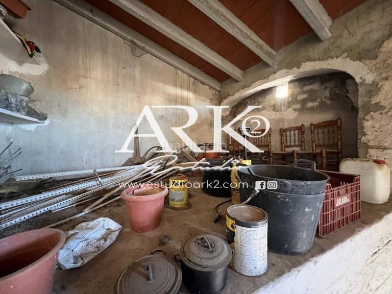 Foto a3886f55-3c72-460b-860a-6938444225ec. Maison dans Ador