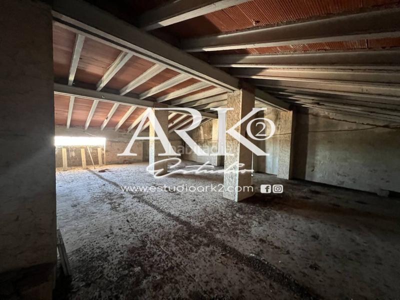 Foto a7f29ab7-e6c9-494f-8dd1-ee0db60f9122. Maison dans Ador