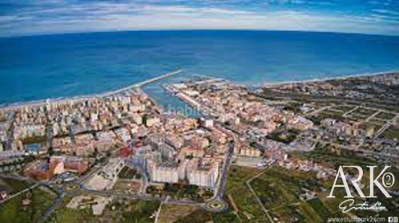 Foto abfa7915-851a-4e40-83f2-93f9cf36de5d. Local comercial local en la playa en Playa de Gandía Gandia