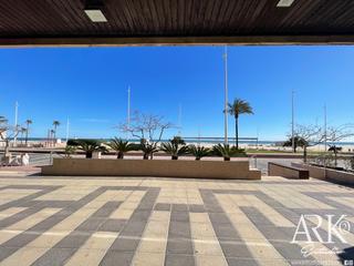 Geschäftsraum  Marítim de neptú. Local en la playa de gandia