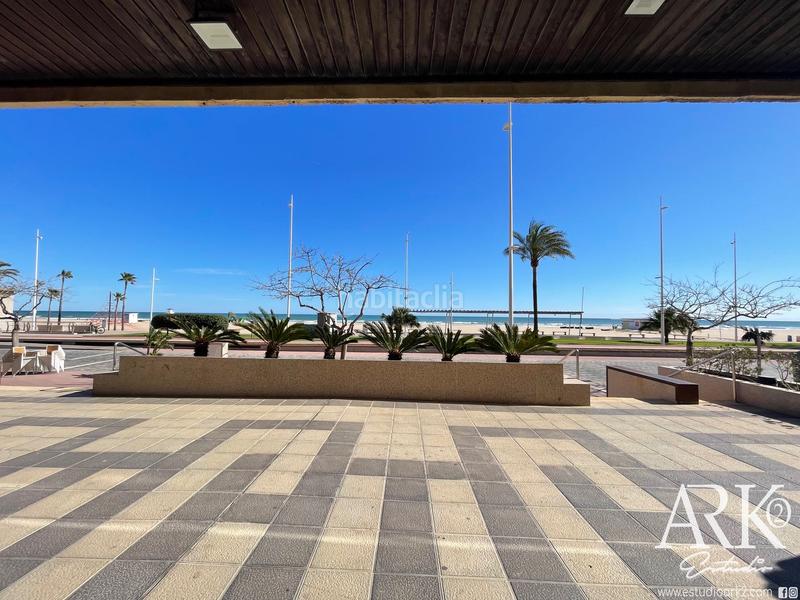 Foto e6bd37e4-151e-4c95-8e69-761fb51e04a9. Local comercial local en la playa en Playa de Gandía Gandia