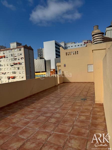 Foto c9b6f5f9-8b5d-49ec-ba69-c35557089f69. Attico con parcheggio piscina in Playa de Gandía Gandia