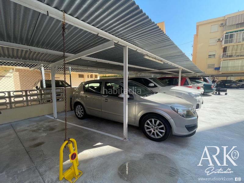 Foto 0986a483-d42c-4af3-aa29-47091278d09b. Apartament amb aparcament piscina a Playa de Gandía Gandia