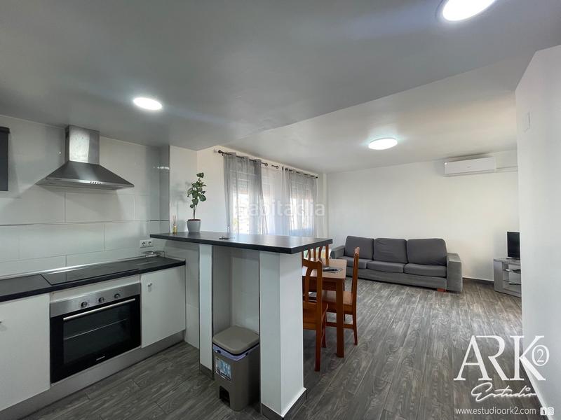 Foto 27182c35-e95e-4deb-a69e-b4b23afb8ab6. Apartament amb aparcament piscina a Playa de Gandía Gandia