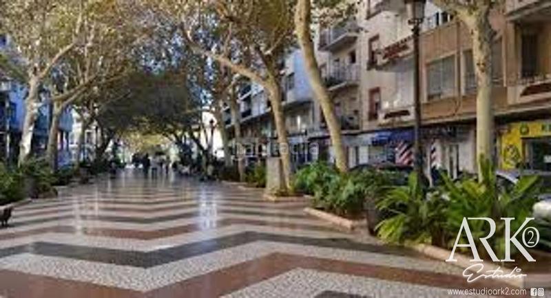 Foto f433049d-0224-4140-b844-9e28a0c533c7. Autoparkplatz in Corea Gandia