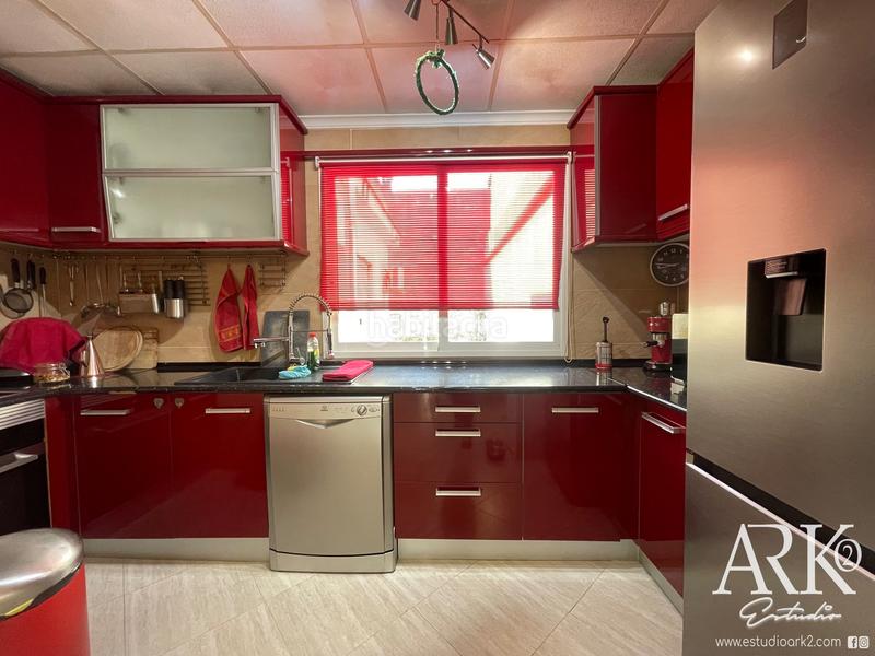 Foto 210de6df-bd39-4a7c-bc93-fcde354aabdd. Piso  con una gran terraza en Bellreguard