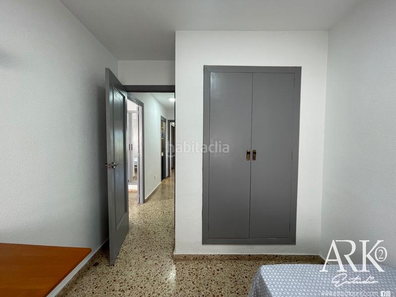 Foto cbf37ed0-8e62-4bd9-9d27-22060f3fbb0c. Piccolo appartamento con piscina in Playa de Gandía Gandia