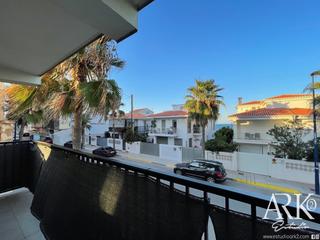 Apartament  Carrer del racó. Apartamento en la playa de miramar con vistas al mar